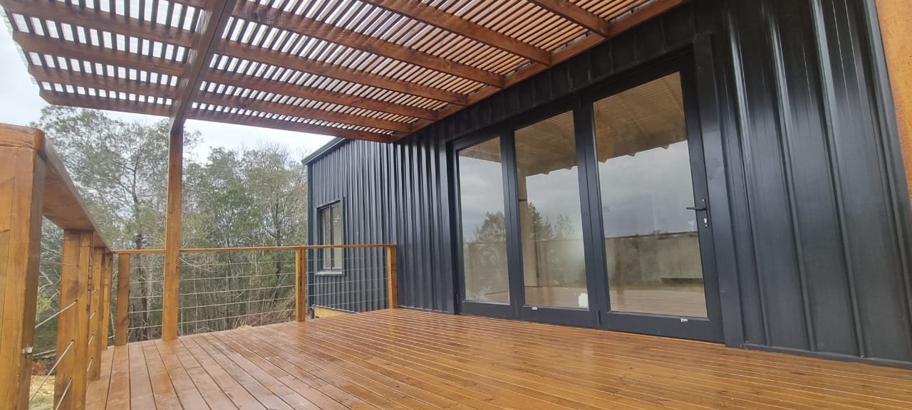 Couple's Retreat Cabin — deck with timber pergola, Uplands
